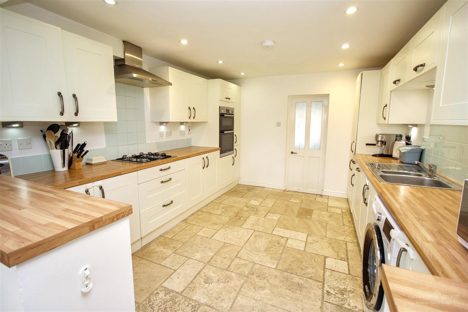 City Road, Tilehurst, Reading